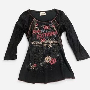 Black and Pink Graphic 3/4 Sleeve Tee